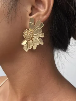 Alloy Flower Earrings For Women 2026