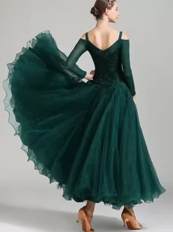 Ballroom Dance Costumes Dark Green Women's Elegant Polyester Lace Bateau Neck Lace Ruffles Dress Dance Dress