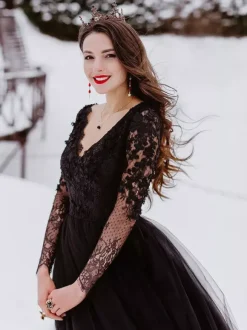 Black Wedding Dresses A-Line Long Sleeves Lace Floor-Length Bridal Gown Free Customization