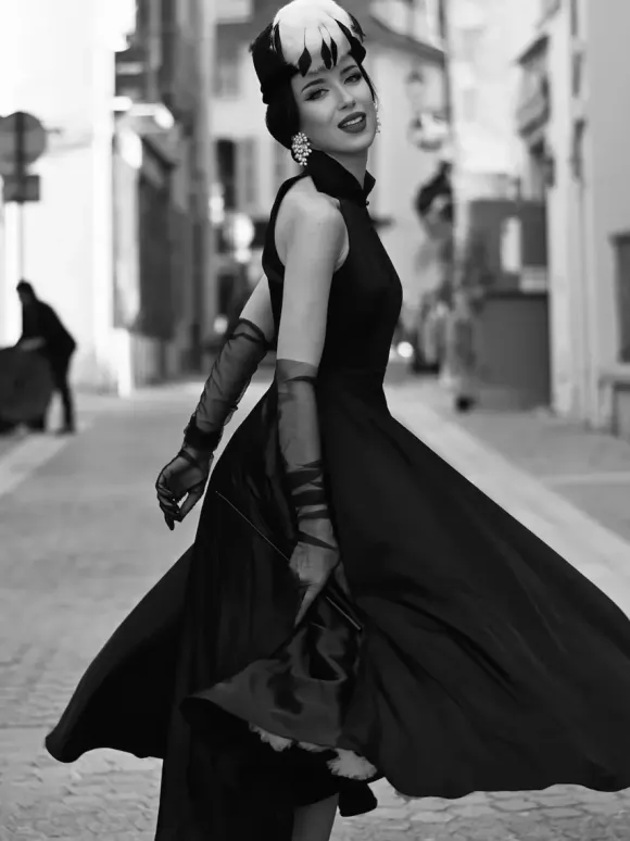 Black Wedding Dresses A-Line Sleeveless Satin Fabric Tea-Length Bridal Gown