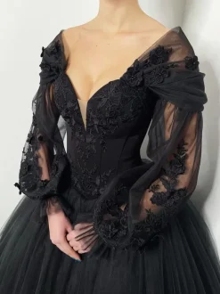 Black Wedding Dresses A-Line Long Sleeves Lace With Train Bridal Dress Free Customization