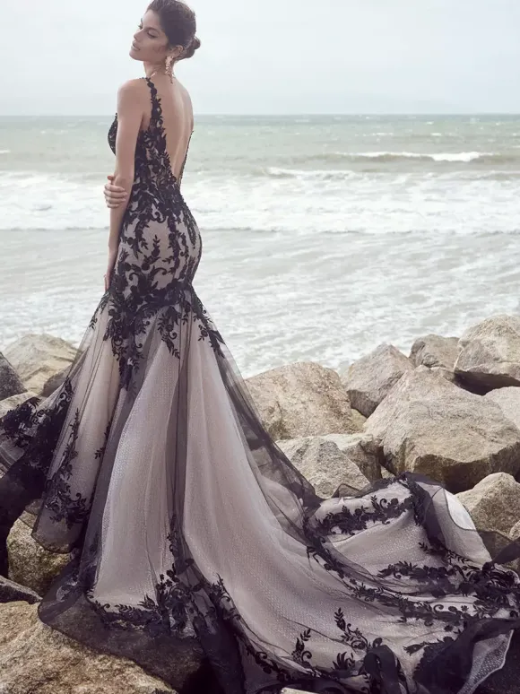 Black Wedding Dresses Mermaid Sleeveless Lace With Train Bridal Dress Free Customization