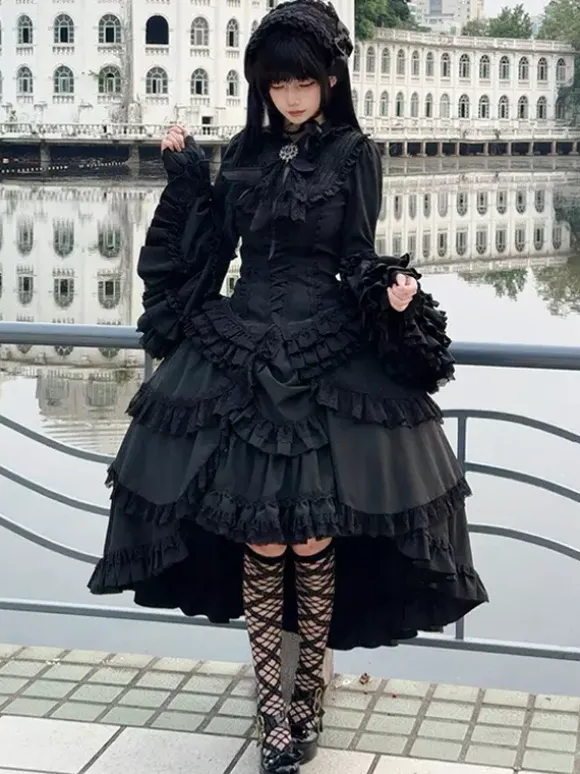 Black Gothic Lolita Set Dresses Ruffles Long Sleeves Cravat Top And Skirt Lolita Dress