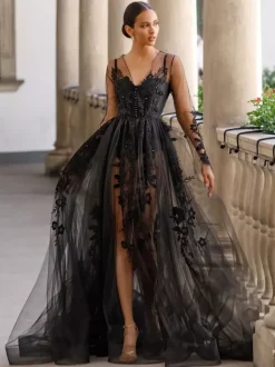 Black Gothic Wedding Dresses 2026 A-Line Long Sleeves Buttons Lace With Train Bridal Dress Free Customization