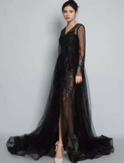 Black Gothic Wedding Dresses 2026 A-Line Long Sleeves Buttons Lace With Train Bridal Dress Free Customization