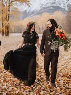Black Wedding Dresses A-Line Short Sleeves Lace Floor-Length Bridal Dress Free Customization