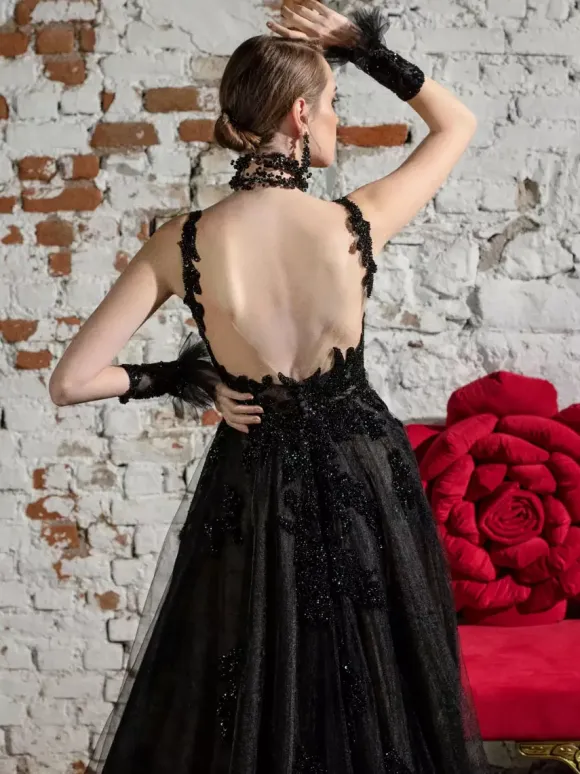 Black Wedding Dresses Lace A-Line Sleeveless Court Train Bridal Dress Free Customization