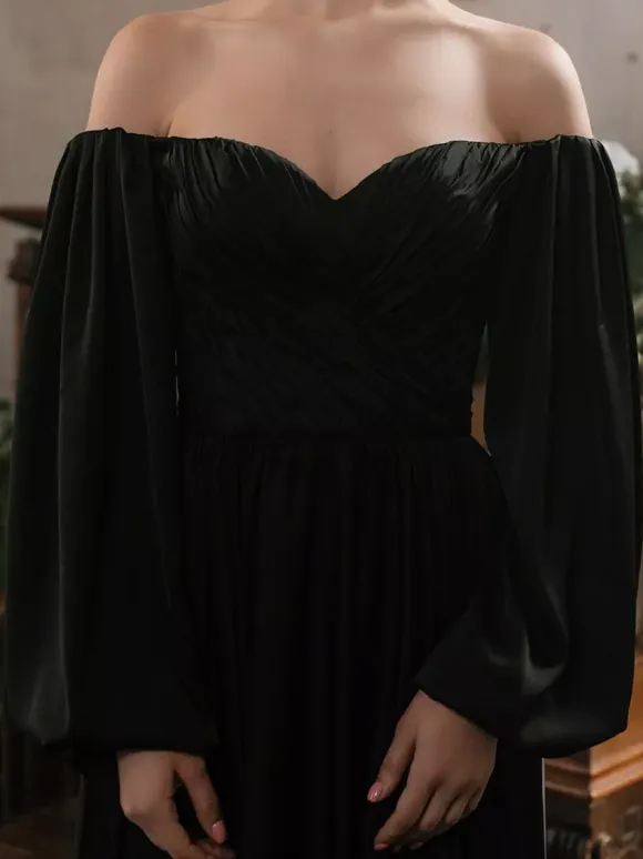 Black Wedding Dresses Satin Fabric A-Line Long Sleeves Natural Waist Pleated Court Train Bridal Dress