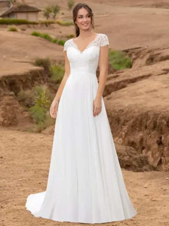 Boho Wedding Dress Lace Lace Ball Gown With Train Natural Waist Backless Short Sleeves V-Neck White