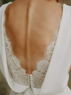 Boho Wedding Dress Lace Lace A-Line With Train Natural Waist Zipper Sleeveless V-Neck White