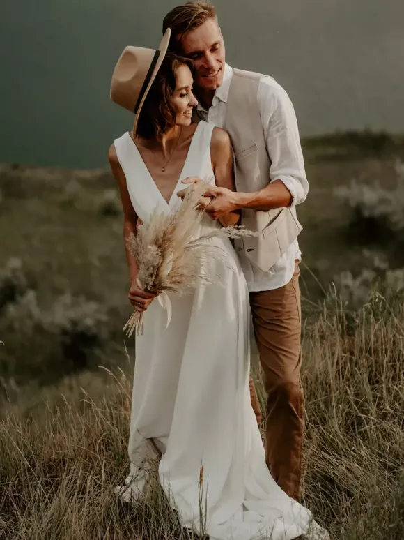 Boho Wedding Dress Lace Lace A-Line With Train Natural Waist Zipper Sleeveless V-Neck White