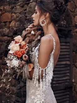 Boho Wedding Dress With Train Ivory A-Line Sleeveless V-Neck Backless Lace Bridal Gowns Free Customization