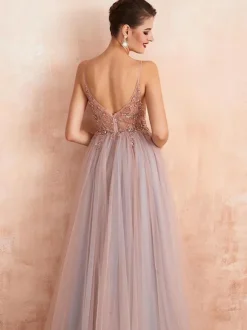 Bridesmaid Dresses A-Line Floor-Length Zipper Chiffon Wedding Party Dress