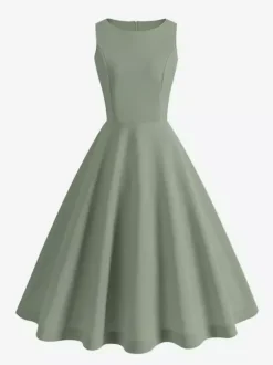 Chic Fitted Pink Gown With A Line Skirt Perfect For Summer Events
