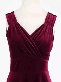 Chic Fitted Burgundy Gown With A Line Skirt Perfect For Evening Events