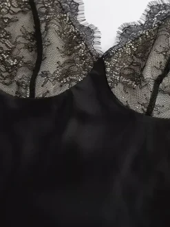 Elegant Lace V-Neck Slim Fit Slip Summer Long Dress For Women 2026