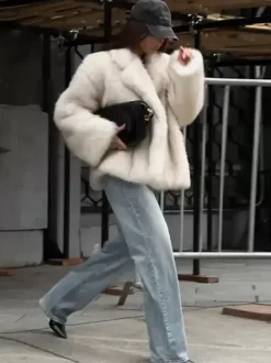 Faux Fur Coats Oversized Notched Lapel White Winter Jacket For Women 2026