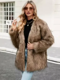 Faux Fur Coats Silver Long Sleeves Women Eco-friendly Fur Coat Coat