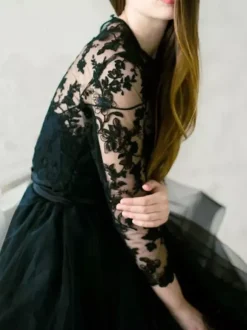 Gothic Black Wedding Dresses A-Line Jewel Neck Long Sleeves Tulle Lace Floor-Length Bridal Dress Free Customization