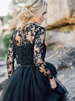 Gothic Black Wedding Dresses A-Line Jewel Neck Long Sleeves Tulle Lace Floor-Length Bridal Dress Free Customization