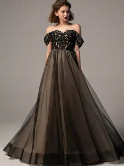 Gothic Black Wedding Dresses A-Line Sleeveless Backless Tull Lace With Train Bridal Gown Free Customization