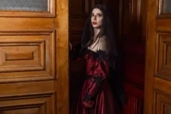 Gothic Wedding Dresses A-Line Long Sleeves Backless Lace With Train Burgundy Bridal Gown Free Customization