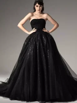 Gothic Wedding Dresses A-Line Long Sleeves Pleated Lace With Train Bridal Gown Free Customization
