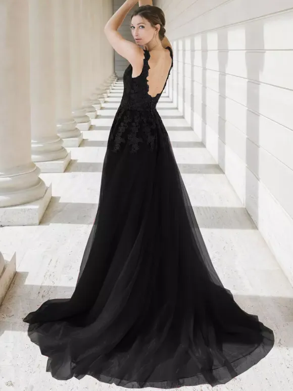 Gothic Wedding Dresses Lace A-Line Sleeveless Floor-Length Bridal Gown Free Customization