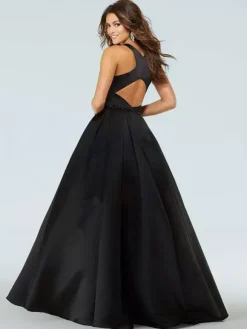 Gothic Black Wedding Dresses A-Line Sleeveless Backless Sash Floor-Length Bridal Dress Free Customization