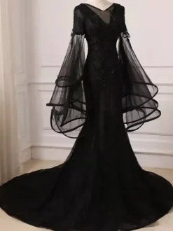 Gothic Black Wedding Dresses A-Line Long Sleeves Lace With Train Bridal Gown Free Customization
