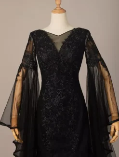 Gothic Black Wedding Dresses A-Line Long Sleeves Lace With Train Bridal Gown Free Customization