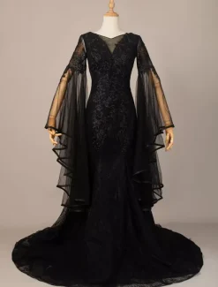 Gothic Black Wedding Dresses A-Line Long Sleeves Lace With Train Bridal Gown Free Customization