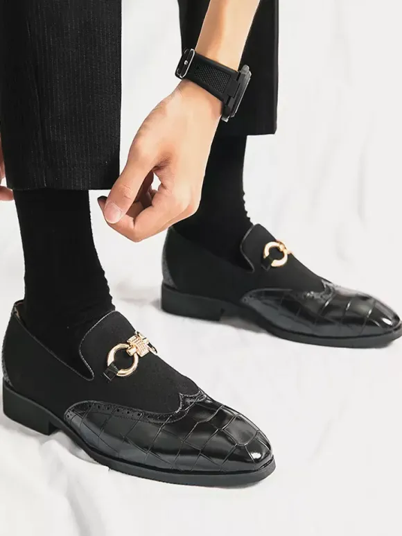 Groom Loafers Mens Horsebit Loafers Stone Pattern Splice Suede Leather Slip-on Pointed Toe Shoes