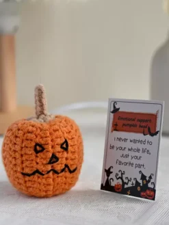 Halloween Hand-Knit Pumpkin Head Doll Tabletop Decor With Removable Hat And Gift Card Amigurumi