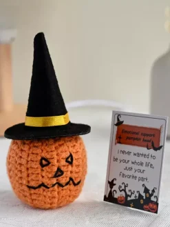 Halloween Hand-Knit Pumpkin Head Doll Tabletop Decor With Removable Hat And Gift Card Amigurumi