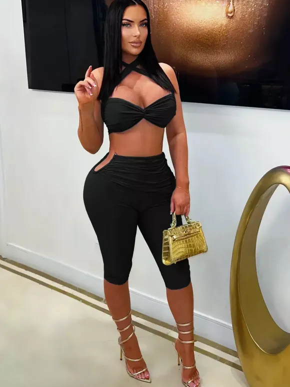 Halter Twist Cutout Crop Top Ruched Capri Pants 2 Piece Set