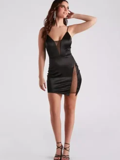 Homecoming Dress 2026 Short Sheath V-Neck Satin Party Dress Free Customization