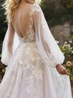 Ivory Boho Wedding Dress With Train A-Line Long Sleeves V-Neck Backless Lace Bridal Gowns Free Customization