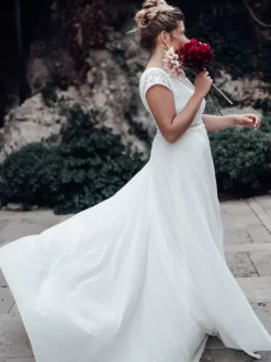 Ivory Boho Wedding Dress Lace A-Line Backless Short Sleeves V-Neck Bridal Dress With Train Free Customization