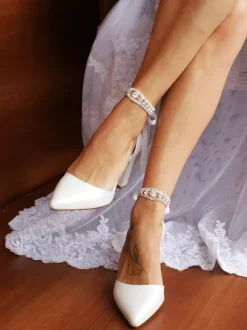 Ivory Chunky Heel Bridal Shoes Pointy Toe Rhinestones Lace Up Wedding Shoes 2026