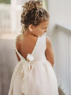 Ivory Flower Girl Dresses Jewel Neck Sleeveless Ankle-Length Princess Silhouette Butterfly Formal Kids Pageant Dresses Free Customization