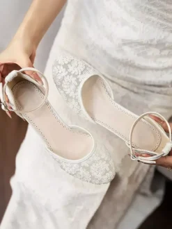 Kitten Heel Bridal Shoes Lace Applique Round Toe Ankle Strap Bridal Shoes