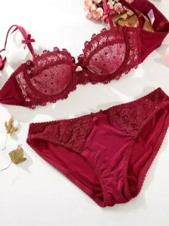 Lingerie 2-Piece Lace White Bra Panty Thong Sets