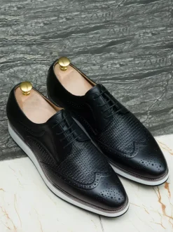 Men's Brogue Shoes Round Toe Genuine Leather Round Toe Lace Up Wingtip Shoes