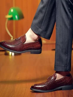 Men's Dress Shoes Round Toe Snake Pattern Slip On Shoes