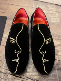 Mens Loafers Embroidery Suede Pointed Toe Moccasins Shoes Slip-on Low Heels Penny Shoes