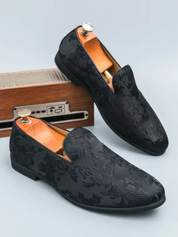 Men's Prom Shoes Satin Round Toe Emboriderd Slip On Shoes