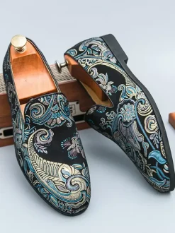 Men's Prom Shoes Satin Round Toe Emboriderd Slip On Shoes