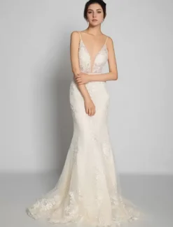 Nude Beach Wedding Dresses Sleeveless V-Neck Lace Bridal Dresses Free Customization
