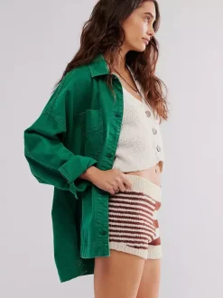 Oversized Denim Jacket For Women - Medium Wash Boyfriend Fit Side Slit Trucker Coat - Spring Daily Streetwear 2026